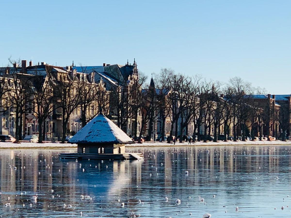 Hotel Zum Weissen Haus Schwerin  Exterior foto